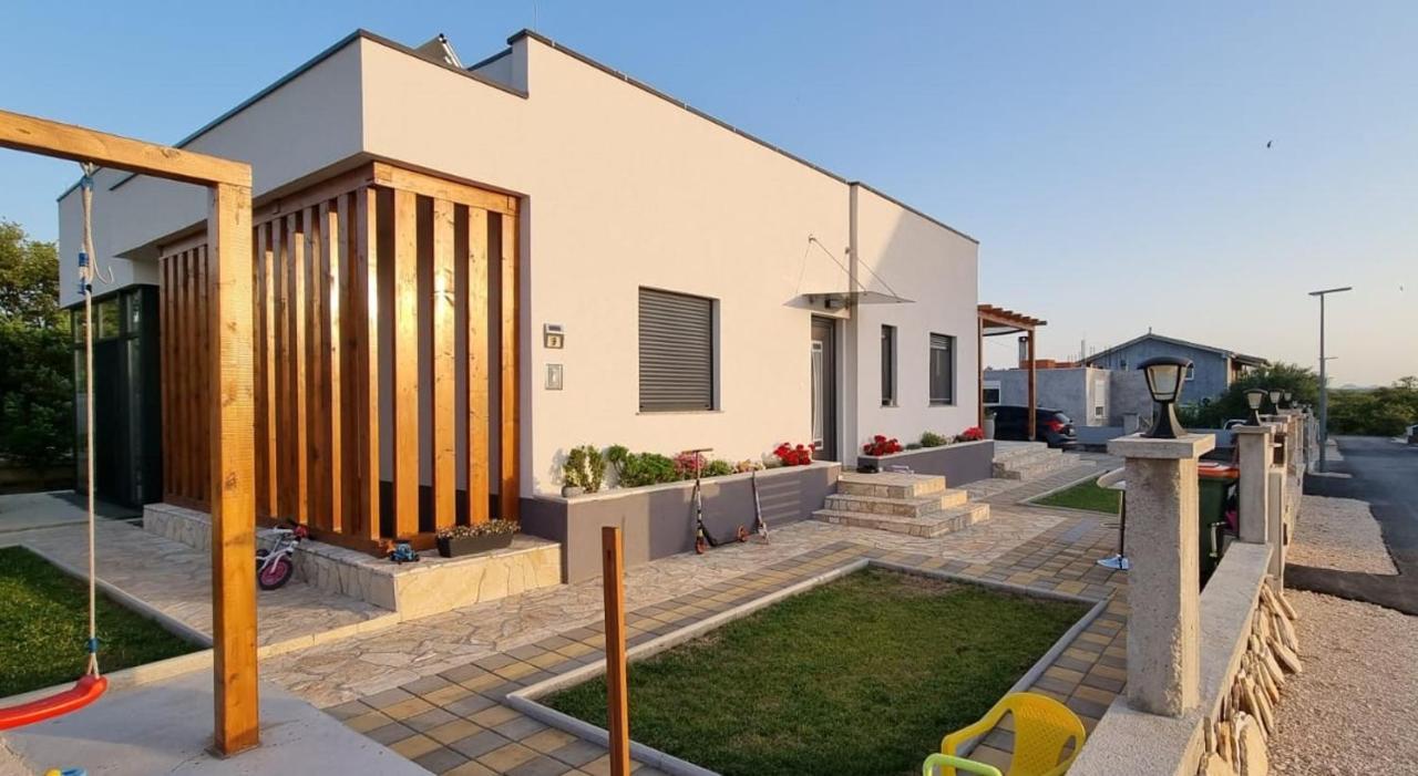 Yellow Dream Murvica  Εξωτερικό φωτογραφία